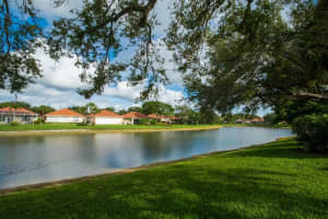 318 Kelsey Park Cir, Palm Beach Gardens, FL 33410, Sold 08/18/21