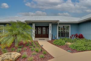 24 SE Turtle Creek Dr, Tequesta, FL 33469, Sold 04/08/22