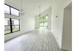 5104 Thyme Dr, Palm Beach Gardens, FL 33418, Sold 09/15/21