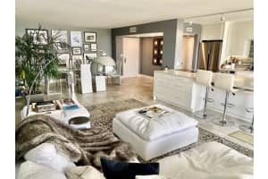 2860 S Ocean Blvd, Palm Beach, FL 33480, Sold 11/17/21