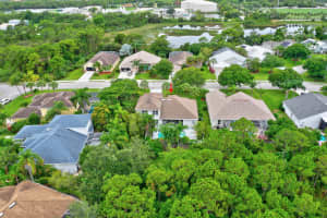 3081 NW Windemere Dr, Jensen Beach, FL 34957, Sold 08/10/21