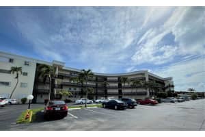 300 Waterway Dr S, Lantana, FL 33462, Sold 08/27/21