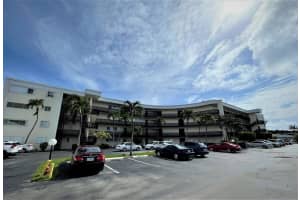 300 Waterway Dr S, Lantana, FL 33462, Sold 08/27/21