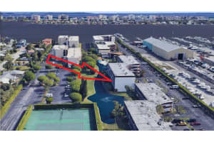 300 Waterway Dr S, Lantana, FL 33462, Sold 08/27/21