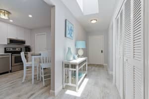 23 Ridge Pointe Dr, Boynton Beach, FL 33435, Sold 08/27/21