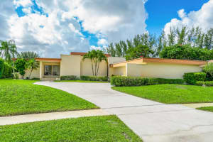 3210 Medinah Cir E, Lake Worth, FL 33467, Sold 10/14/21