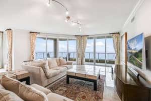 5050 N Ocean Dr, West Palm Beach, FL 33404, Sold 09/10/21