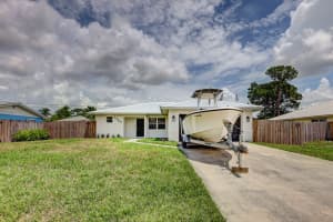 1757 SE Monroe St, Stuart, FL 34997, Sold 09/16/21