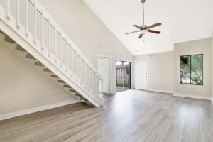 4208 Palm Bay Cir, West Palm Beach, FL 33406, Sold 10/15/21