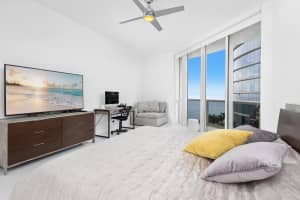 15811 Collins Ave, Sunny Isles Beach, FL 33160, Sold 09/10/21