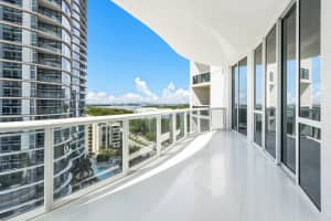 15811 Collins Ave, Sunny Isles Beach, FL 33160, Sold 10/22/21