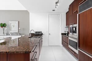 15811 Collins Ave, Sunny Isles Beach, FL 33160, Sold 10/18/21