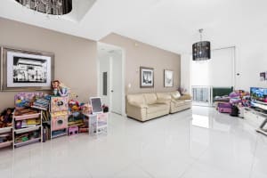 15901 Collins Ave, Sunny Isles Beach, FL 33160, Sold 09/28/21
