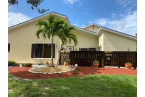 1702 SE Balmoral Ct, Port St. Lucie, FL 34952, Sold 09/03/21