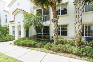 494 SE McDonald Ln, Stuart, FL 34994, Sold 10/29/21