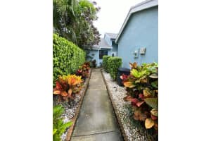 3903 Island Club Cir W, Lake Worth, FL 33462, Sold 08/11/21