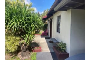 610 NW 8th St, Dania Beach, FL 33004, Sold 09/20/21