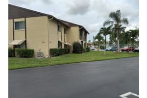 332 Pine Ridge Cir c2, Greenacres, FL 33463, Sold 09/13/21