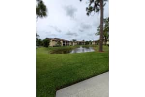 332 Pine Ridge Cir c2, Greenacres, FL 33463, Sold 09/13/21