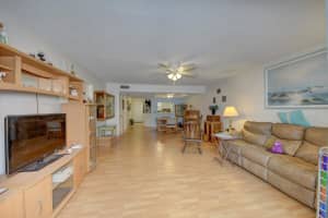 327 Southwind Dr, North Palm Beach, FL 33408, Sold 08/31/21