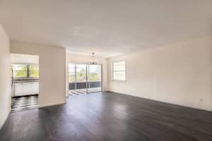 4044 NW 19th St, Lauderhill, FL 33313, Sold 01/13/22