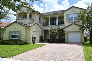 725 Cresta Cir, West Palm Beach, FL 33413, Sold 08/16/21