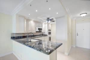 800 SE 20th Ave, Deerfield Beach, FL 33441, Sold 08/18/21