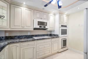 800 SE 20th Ave, Deerfield Beach, FL 33441, Sold 08/18/21