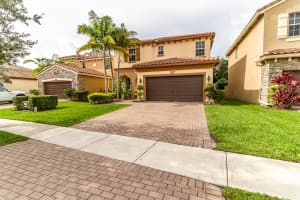4652 Capital Dr, Lake Worth, FL 33463, Sold 08/20/21