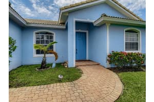 541 NW Pine Sap Pl, Jensen Beach, FL 34957, Sold 08/17/21