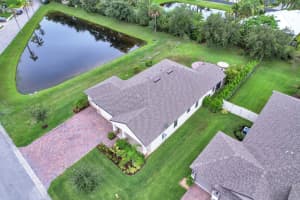 735 22nd Ave, Vero Beach, FL 32962, Sold 08/04/21