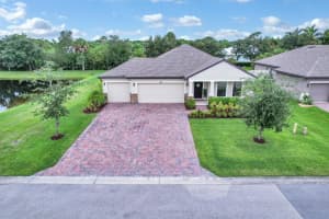 735 22nd Ave, Vero Beach, FL 32962, Sold 08/04/21