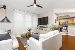 533 NE 3rd Ave, Fort Lauderdale, FL 33301, Sold 08/04/21