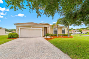 6085 46th Ln, Vero Beach, FL 32967, Sold 09/20/21