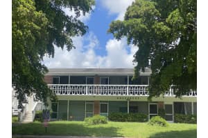 400 S Luna Ct, Hollywood, FL 33021, Sold 09/17/21