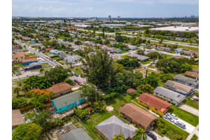 1407 W 25th St, West Palm Beach, FL 33404, Sold 08/06/21