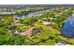 5571 Lago Del Sol Dr, Lake Worth, FL 33449, Sold 08/18/21