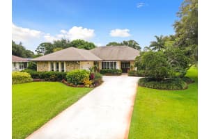 5115 Echo Pines Cir E, Fort Pierce, FL 34951, Sold 08/20/21