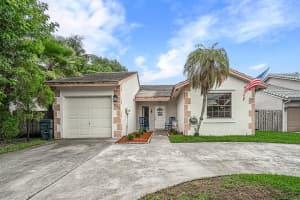 6029 Strawberry Lakes Cir, Lake Worth, FL 33463, Sold 08/07/21