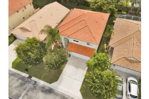 6256 Willoughby Cir, Lake Worth, FL 33463, Sold 11/24/21