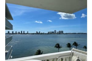 301 Lake Shore Dr, Lake Park, FL 33403, Sold 09/30/21
