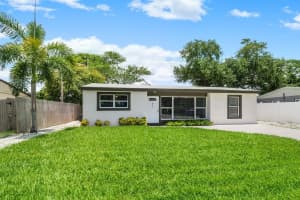 431 Seminole Dr, Lake Worth, FL 33462, Sold 01/14/22