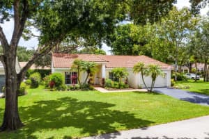 MLS# R10727910, Delray Beach, Florida 33445
