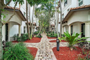2686 N Federal Hwy, Boynton Beach, FL 33435, Sold 08/05/21
