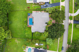 21382 N Sweetwater Ln, Boca Raton, FL 33428, Sold 08/13/21