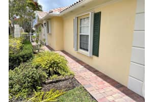 9093 SE Hawks Nest Ct, Hobe Sound, FL 33455, Sold 08/13/21