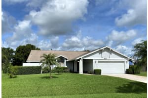 5215 Feather Creek Dr, Fort Pierce, FL 34951, Sold 08/27/21