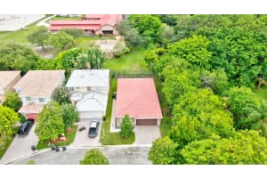 7167 Crescent Creek Ln, Coconut Creek, FL 33073, Sold 08/31/21