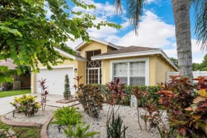 1726 Sawgrass Cir, Greenacres, FL 33413, Sold 08/18/21