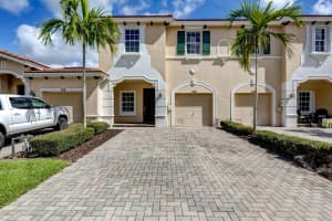 105 SW Otter Run Pl, Stuart, FL 34997, Sold 08/16/21